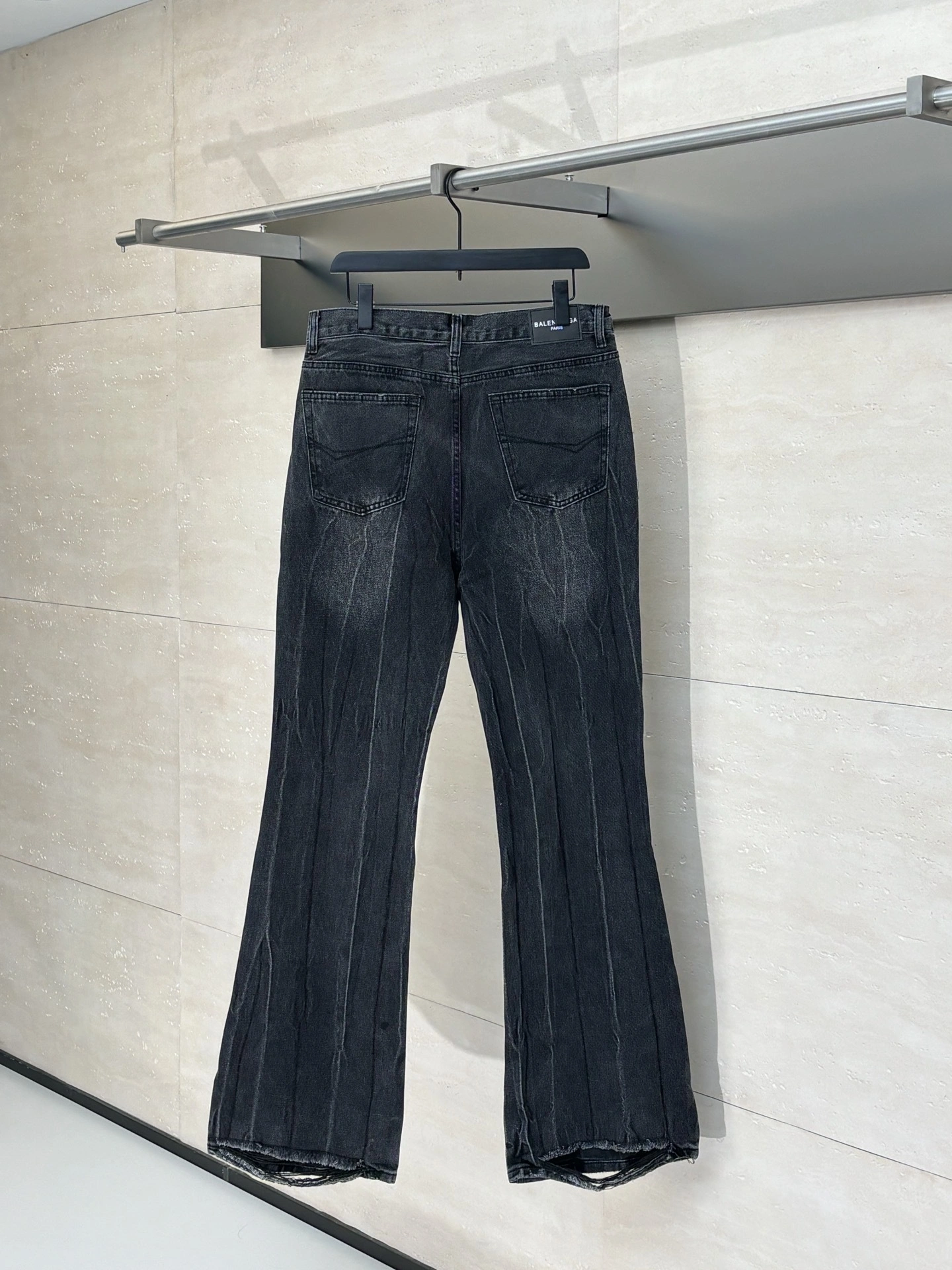 wg.luxury- 218593i16 item:E-F000G2499H